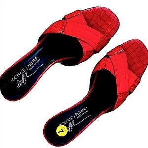 Sale NWT Donald Pliner Italian Red Croc Leather Kitten Heel Sandal